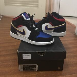 Air jordan 1 mid SE